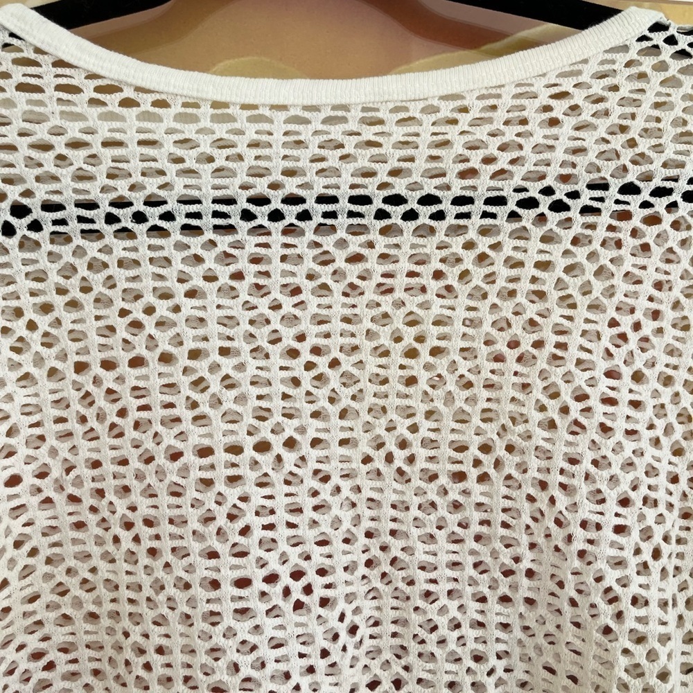 Crocheted White Top - Picture 2 of 4
